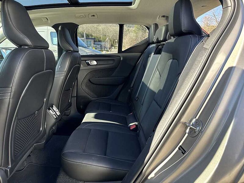 Volvo  Core Dark Theme