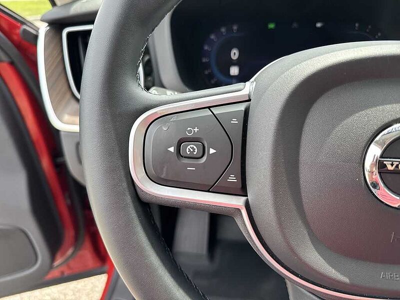 Volvo  Momentum