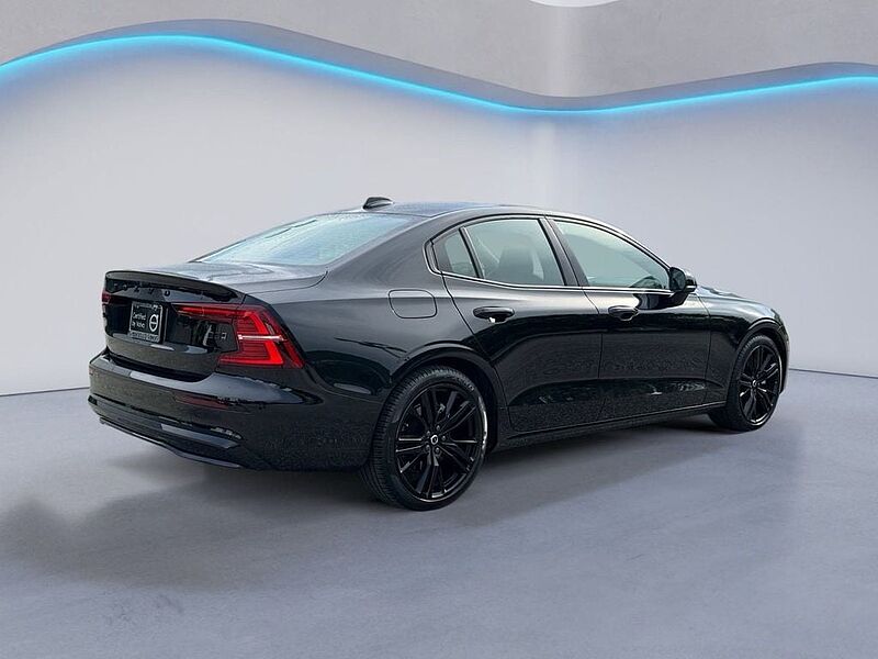 Volvo  S60 Black Edition Plus, B5 AWD Gas (mild hybrid), Gasoline