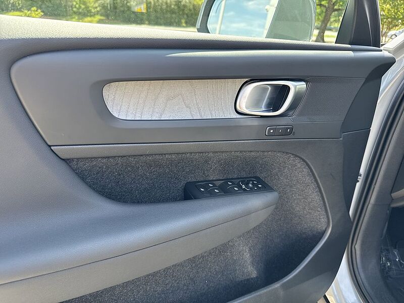 Volvo  Plus Bright Theme