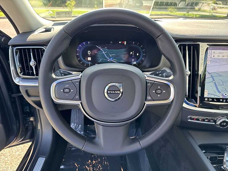 Volvo  S60 Core, B5 AWD Gas (mild hybrid), Gasoline, Dark