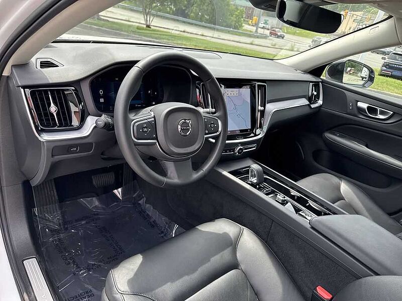 Volvo  S60 Core, B5 FWD Gas (mild hybrid), Gasoline, Dark