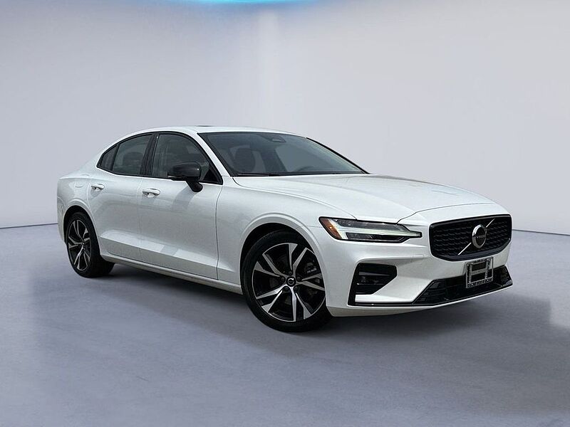Volvo  S60 Core, B5 FWD Gas (mild hybrid), Gasoline, Dark