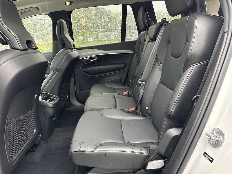 Volvo  XC90 Momentum, T5 AWD automatic, 7 Seats