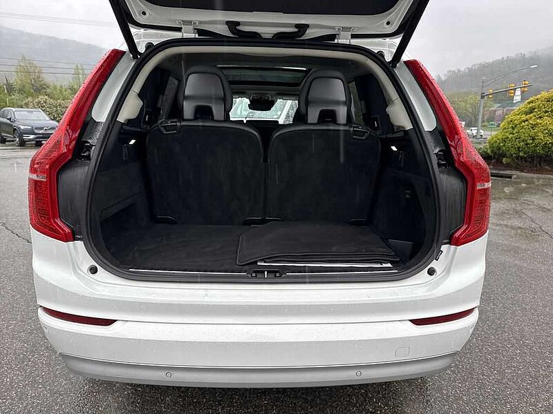Volvo  XC90 Momentum, T5 AWD automatic, 7 Seats