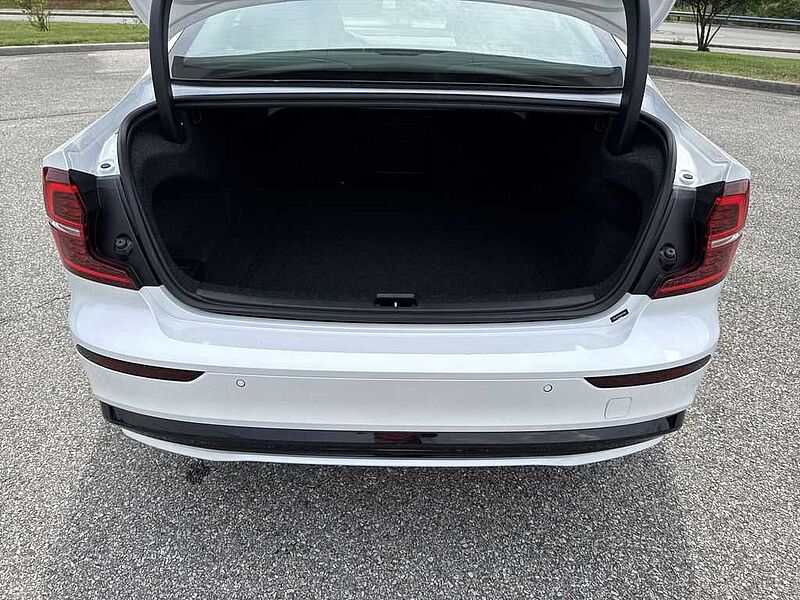 Volvo  S60 Core, B5 FWD Gas (mild hybrid), Gasoline, Dark