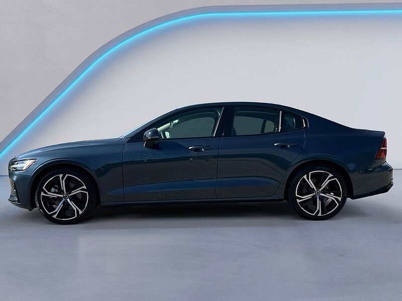 Volvo  S60 Core, B5 AWD Gas (mild hybrid), Gasoline, Dark