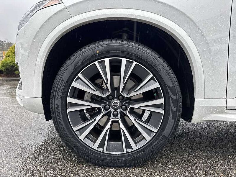Volvo  XC90 Momentum, T5 AWD automatic, 7 Seats