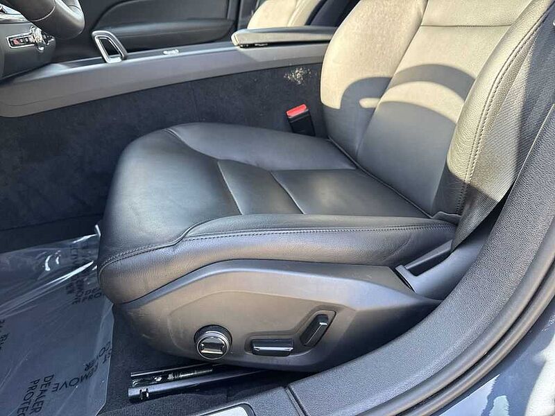 Volvo  S60 Core, B5 AWD Gas (mild hybrid), Gasoline, Dark