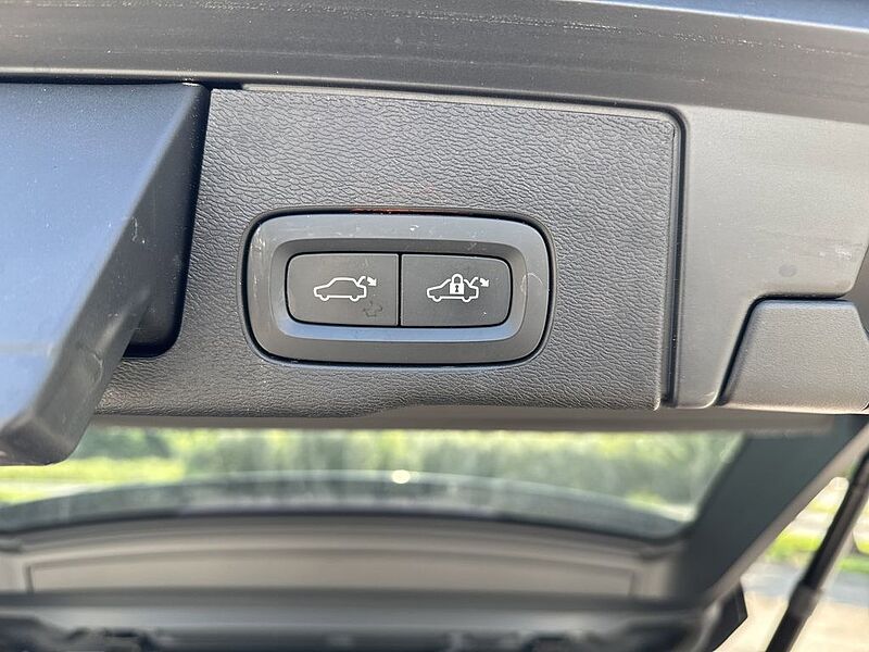 Volvo  Momentum