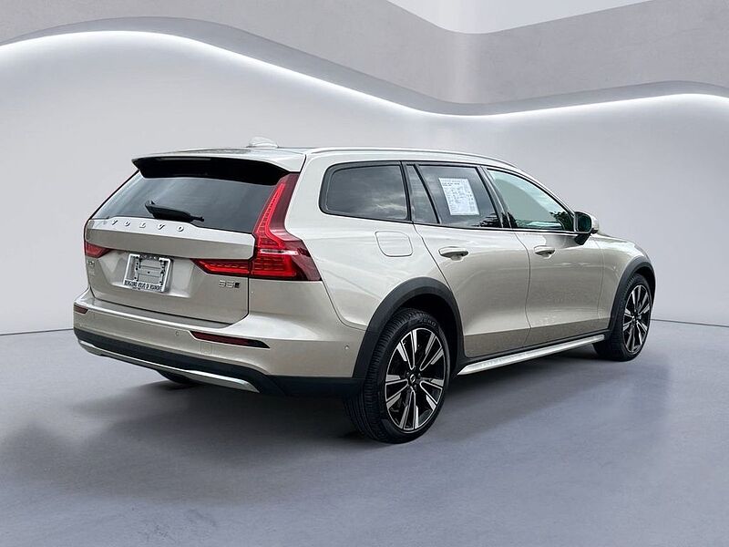 Volvo  Ultimate