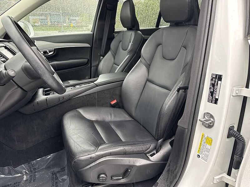 Volvo  XC90 Momentum, T5 AWD automatic, 7 Seats
